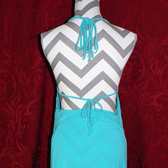 Beach Dress - Picture 2 of 2